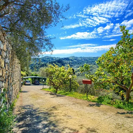 Ferienhaus Casa Immersa Nella Natura Con Piscina, Ac E Wi-fi 4