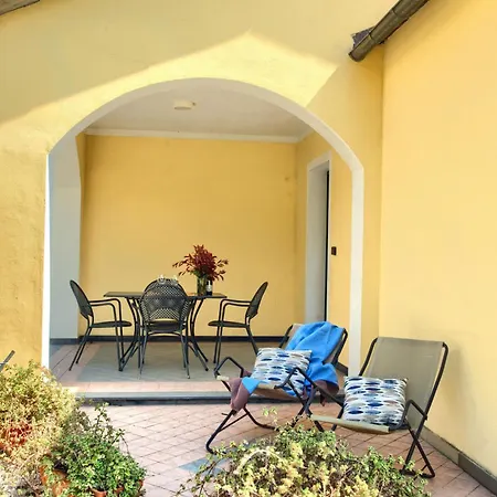 Feriehus Casa Immersa Nella Natura Con Piscina, Ac E Wi-fi 4 Isolalunga