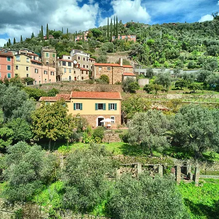 Casa Immersa Nella Natura Con Piscina, Ac E Wi-fi 4 * Dolcedo