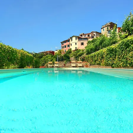 Ferienhaus Casa Immersa Nella Natura Con Piscina, Ac E Wi-fi 4 *